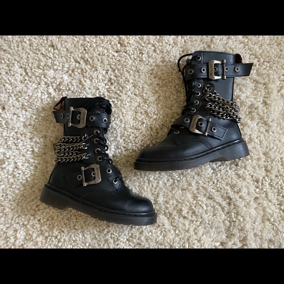 Demonia Defiant 24 Unisex Combat Boots 